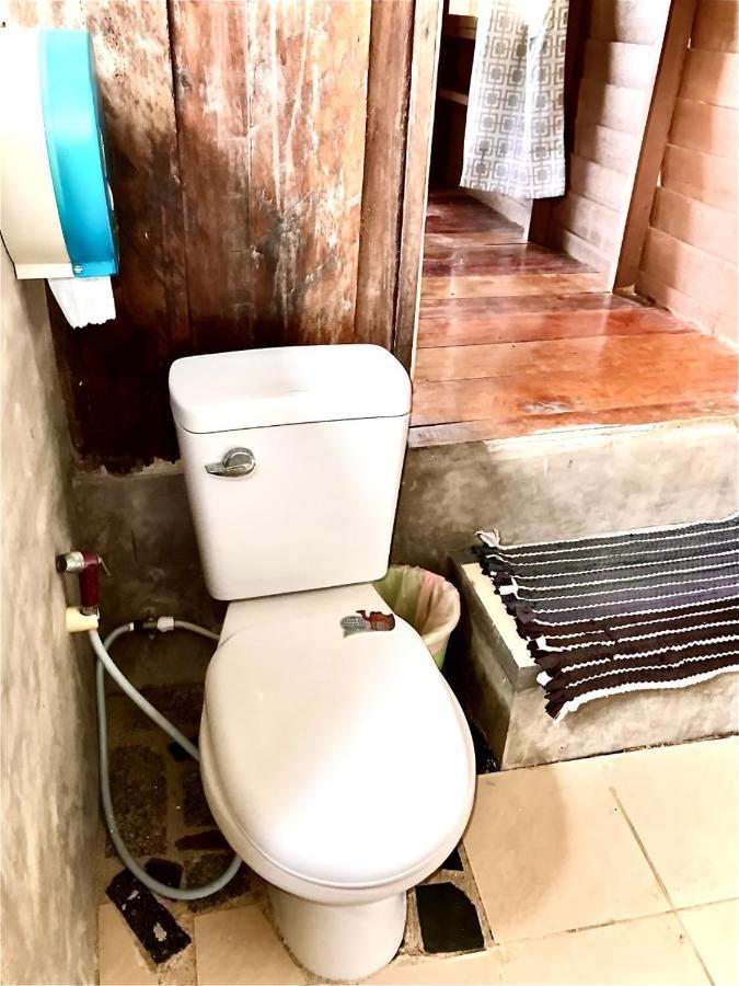 Frog Garden Hut Hotel Koh Phayam Luaran gambar