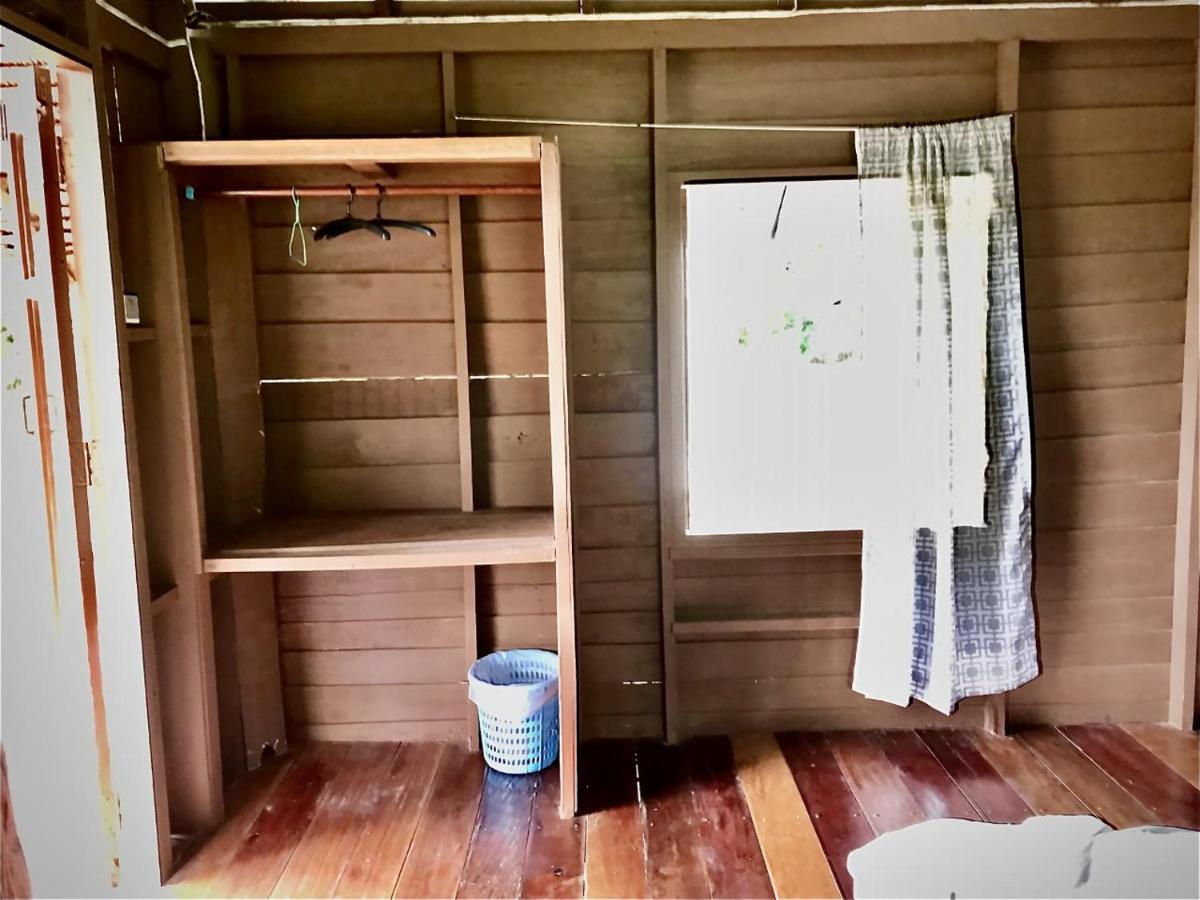 Frog Garden Hut Hotel Koh Phayam Luaran gambar