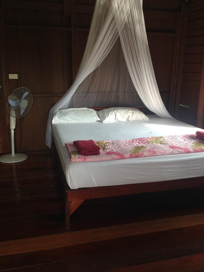 Frog Garden Hut Hotel Koh Phayam Luaran gambar
